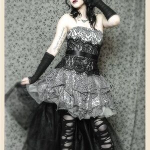 Heavy Red Couture Noir Prom Dress